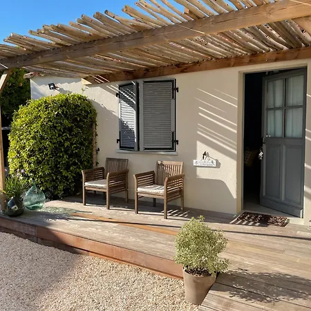 Bed & Breakfast Les Terrasses De Thau
